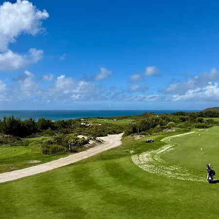 Silver Seahorse Garden Retreat Pensjonat 4*