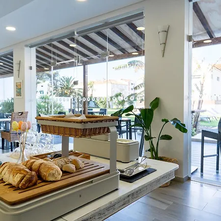 Silver Seahorse Garden Retreat Penzion 4*