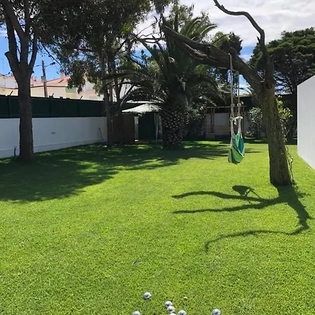 Silver Seahorse Garden Retreat בית הארחה