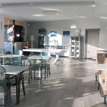 Silver Seahorse Garden Retreat 4*