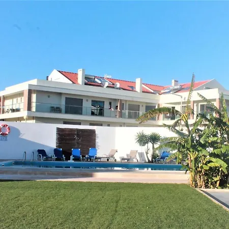 Silver Seahorse Garden Retreat בית הארחה 4*