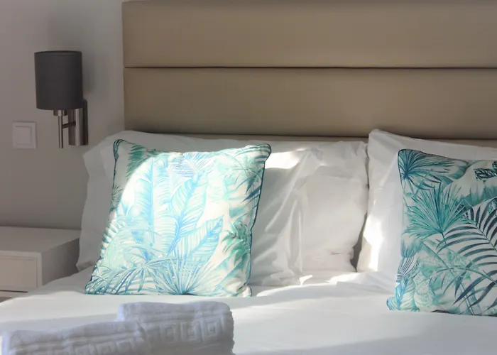 Silver Seahorse Garden Retreat 게스트하우스