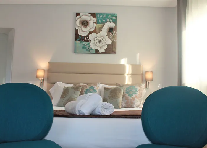 Silver Seahorse Garden Retreat 4* 아토우기아다발레이아