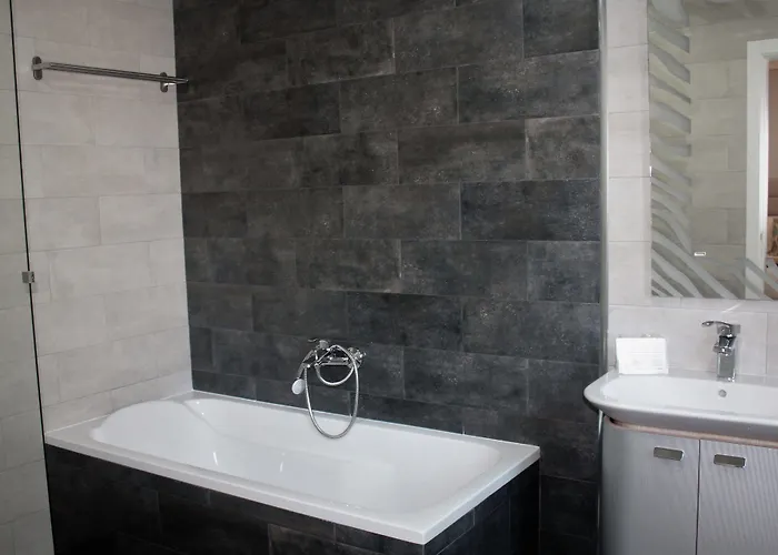 Silver Seahorse Garden Retreat Vendégház